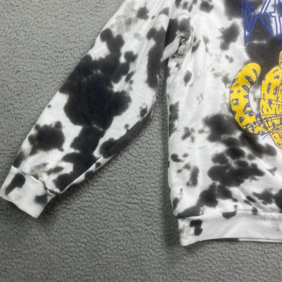 Def Leppard Sweatshirt Womens XL Music Band Tie Dye Boxy Cozy - Picture 7 of 11